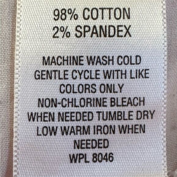 JM Collection Women's Pink Cropped Pants w Gold Button Detail. Size 14 - Picture 8 of 8